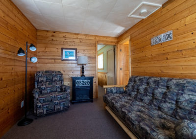 Castle cabin livingroom